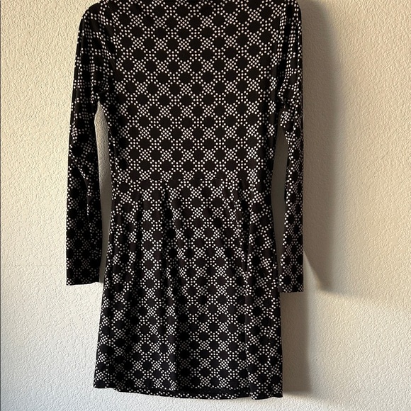 Boden Black and White Geometric Polka Dot Knit  Dress size 4 - Picture 5 of 6